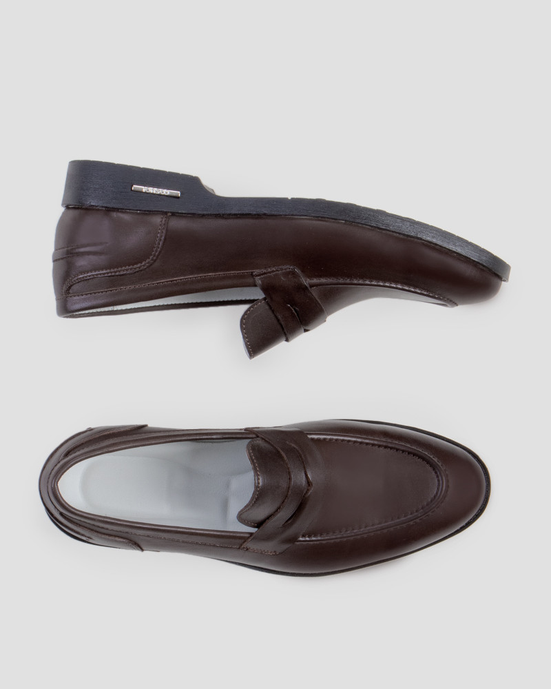 کفش کلاسیک قهوه ای با چرم طبیعی 18243126